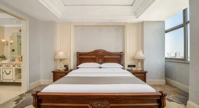 Люкс Luxury Tianchang New Century International Hotel