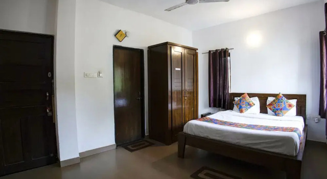 Номер Deluxe Fabhotel Comfort Stays