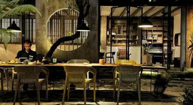 Yunman Homestay (Zhenhong Sports Center), Rezerwuj Hotel Hotele w Baise z parkingiem, Parking