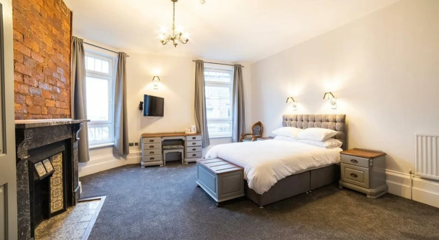 Churchills Hotel, Забронировать Отель Барнсли Южный Йоркшир