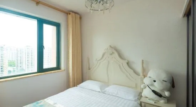 Люкс с 2 комнатами с видом на море Yintan Shangdao Seaview Apartment