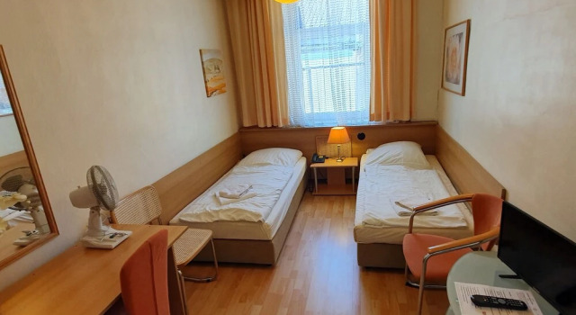 Апартаменты Central Galerie Hotel Am Beethoven Haus