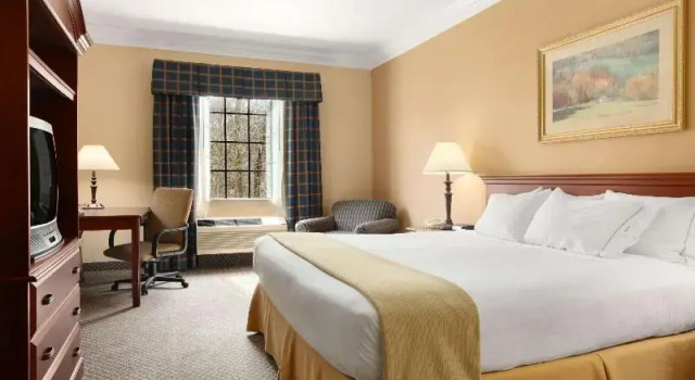 Номер Classic Days Inn by Wyndham Altavista