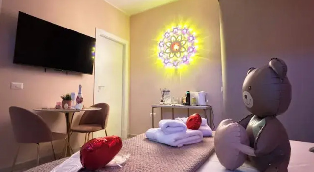 Люкс Luxury Roses Suite & Apartments