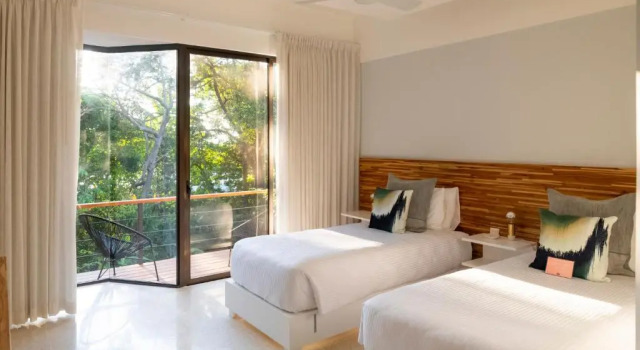 Двухместный номер Standard с балконом Hotel Nya