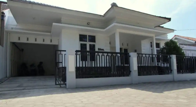 Omah Bugisan By The Grand Java, Rezervovat Hotel 3hvězdičkové hotely v Yogyakarta Province, 3*