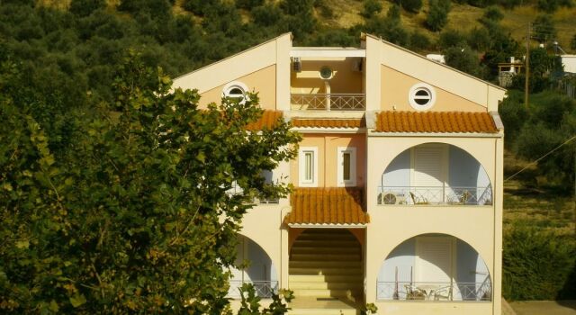 Kaiafas Lake Hotel, Prenota Hotel Zacharo Elide
