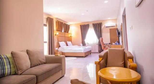 Номер Luxury De-Kings Hotel