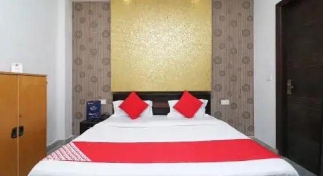Royal Rahul Residency by OYO Rooms, Забронировать Отель Отели штата Харьяны 3 звезды, 3*