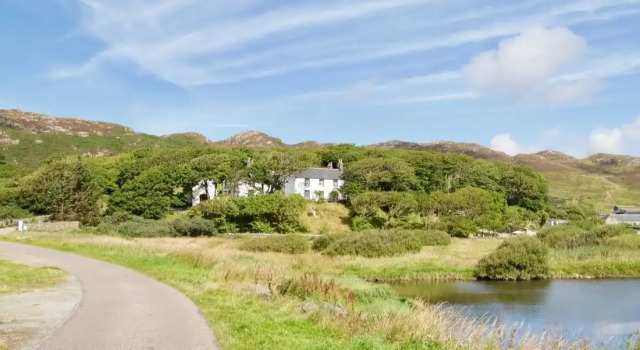 Scourie Lodge B&B and Gardens, Boek Bed and Breakfast Scourie Northern Highlands
