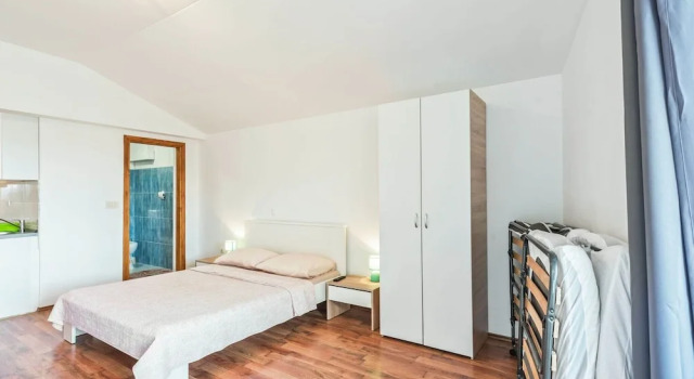Pleasant Apartment in Posedarje near Sea