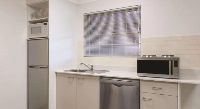 Апартаменты Adina Serviced Apartments Canberra Kingston