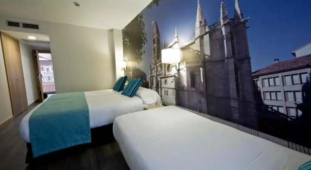 Трёхместный номер ELE Enara Boutique Hotel