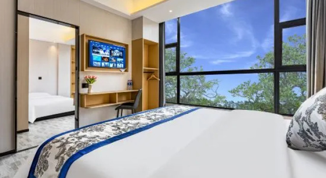 Трёхместный семейный люкс с видом на город Foshan Light Luxury Selection Apartment One (Sanshui Hengfu Plaza)