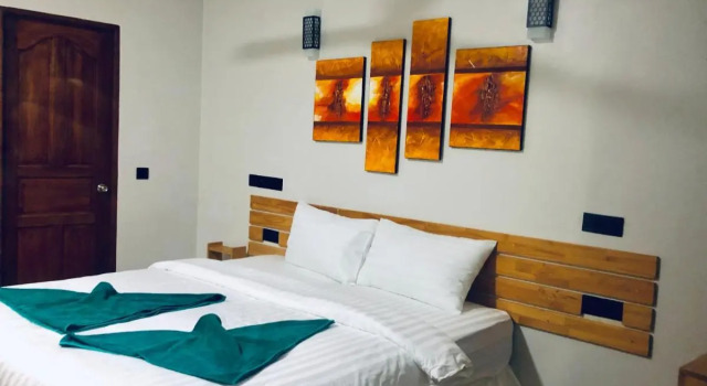 IRIS Beach Residence, Забронировать Отель Бизнес-отели Гурайдо, рядом с Пляж Kandooma Beach, 4* 5*