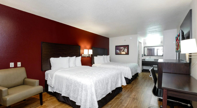 Четырёхместный номер Deluxe Red Roof Inn PLUS+ Hammond