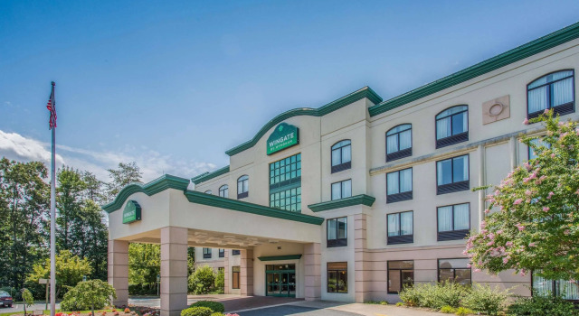 Holiday Inn Fredericksburg - Conference Center by IHG, Забронировать Отель Фредериксберг Виргиния