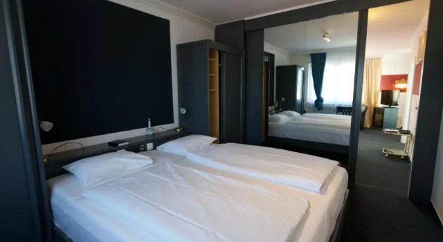 Семейный номер Standard с балконом Hotel Merian