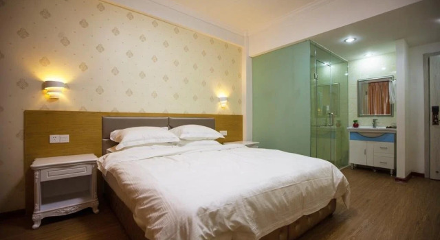 93 Hikers Hostel