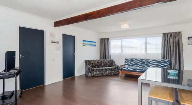 Семейный коттедж с 3 комнатами с видом на сад my pad' house  papamoa  Bay of plenty