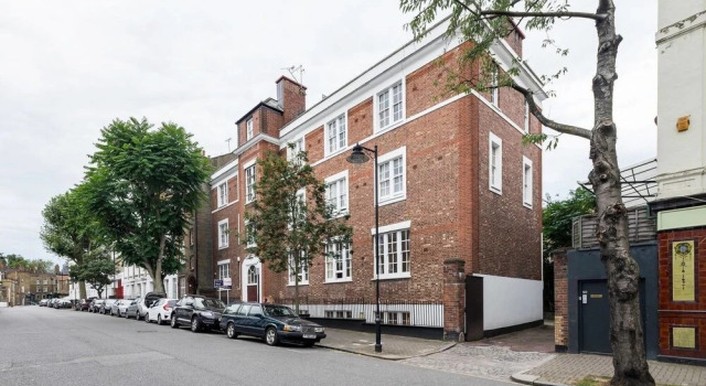 Spacious 2BR Home in Islington - up to 6 Guests!