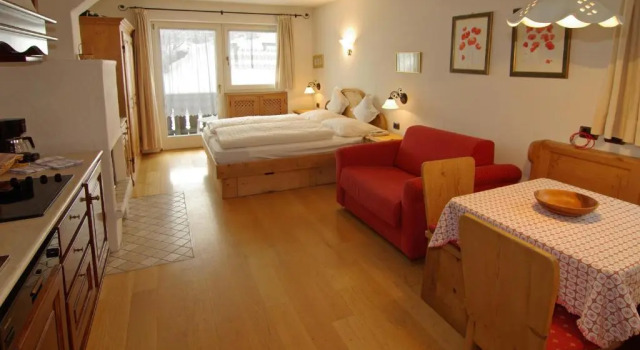 Студия с балконом Art Chalet Marmolada