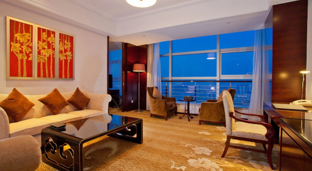 Grand New Century Hotel, Rezerwuj Hotel Hotele 4-gwiazdkowe w Shandong, 4*