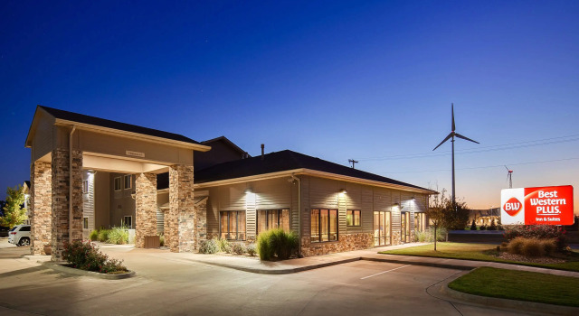 Best Western Plus Night Watchman Inn & Suites, Prenota Hotel Hotel a Kansas con parcheggio, Parcheggio