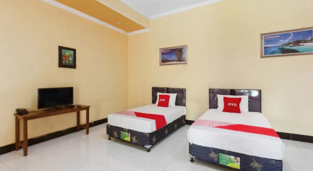 Студия Capital O 93391 Golden Manggis Hotel Near SMKN 1 Lingsar