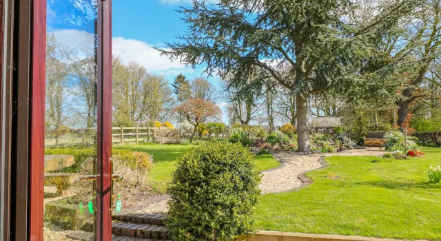 South Lodge - Longford Hall Farm Holiday Cottages, Забронировать Фермерский дом Фермерские дома Англии, Фермерский дом