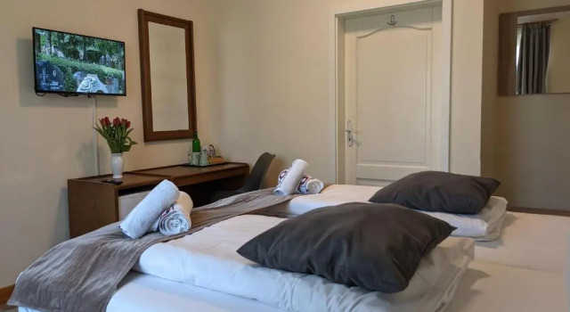 Номер Standard Pension Celia
