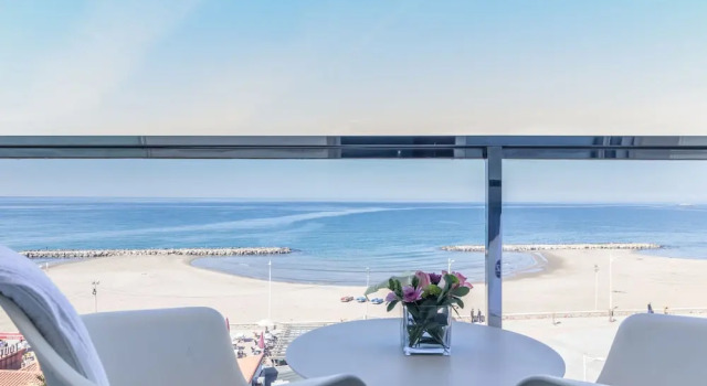 Номер Deluxe с балконом и с видом на море AZ Hotel Vague d’Or