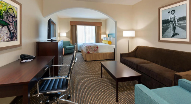 Двухместный люкс c 1 комнатой Best Western Plus Dayton Hotel & Suites