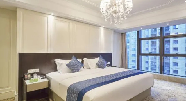 Люкс Deluxe Howard Johnson Huadu Plaza
