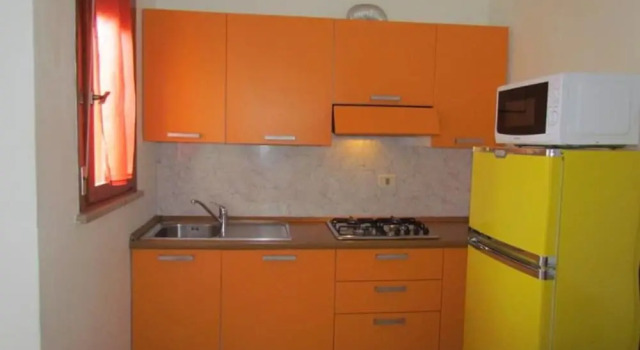 Апартаменты Spacious Flat With Pool Access