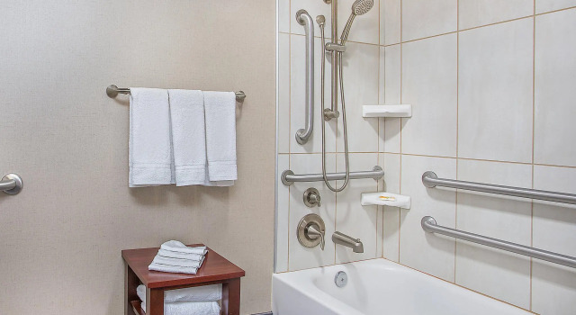 Двухместный номер Standard Holiday Inn University Plaza-Bowling Green by IHG