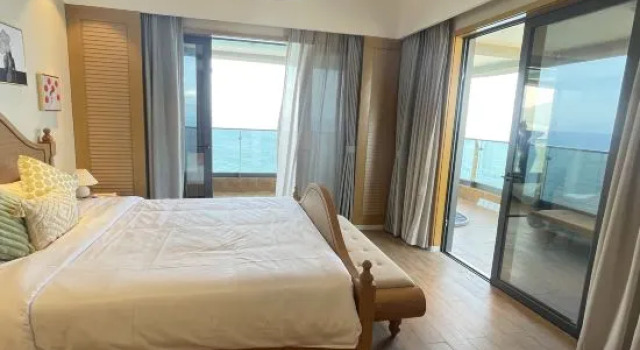 Люкс с 3 комнатами с видом на море Sun Moon Star Surf Sea View Resort (Wanning Sun Moon Bay Branch)