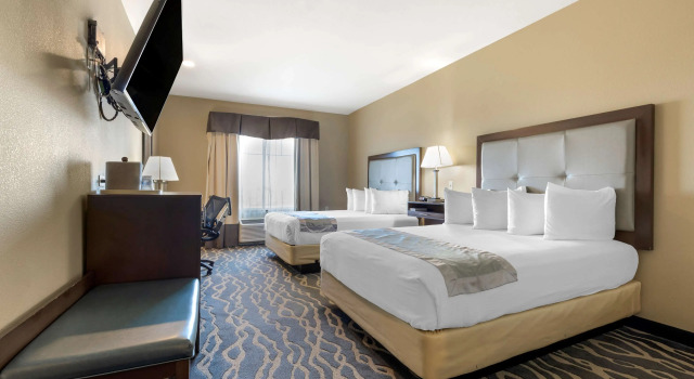 Четырёхместный номер Standard Best Western Plus Fort Stockton Hotel