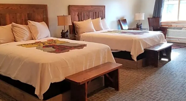 Люкс Deluxe 406 Lodge at Yellowstone