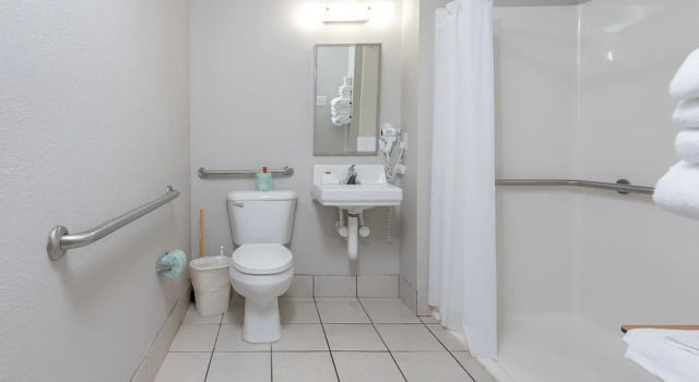 Студия Phoenix All Suites West Hotel