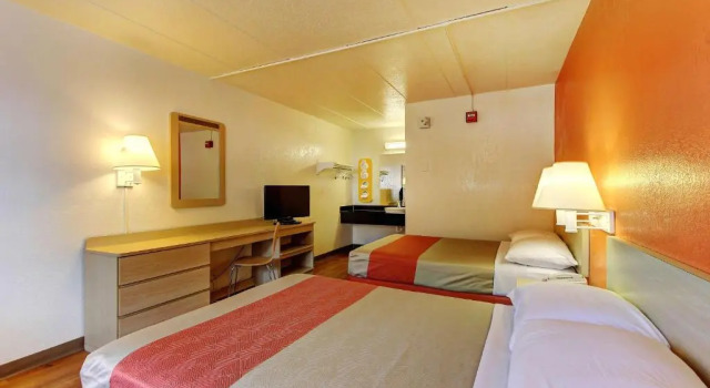 Четырёхместный номер Standard Motel 6-York, PA
