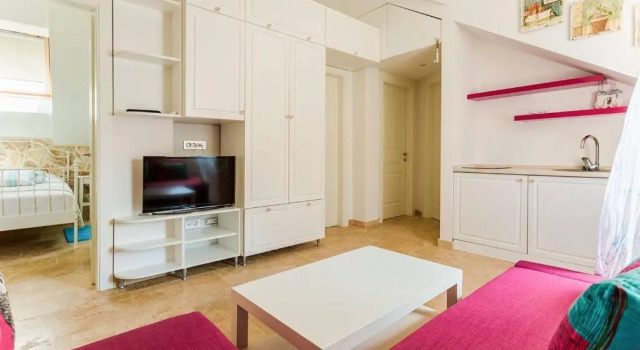 Вилла Luxury 6 bedroom house on waterfront
