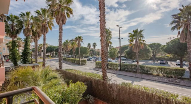 Santa Monica 24137, Забронировать Отель Отели Фрежюс 3 звезды, рядом с Port Fréjus Beach, 3*
