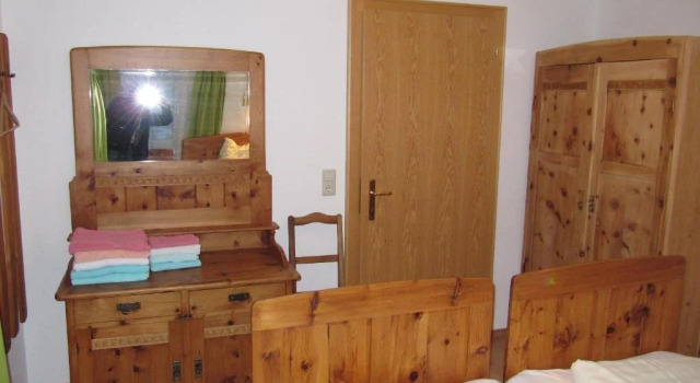 Pepis Ferienwohnungen inklusive Sommercard, Book Hotel Jerzens Pitztal