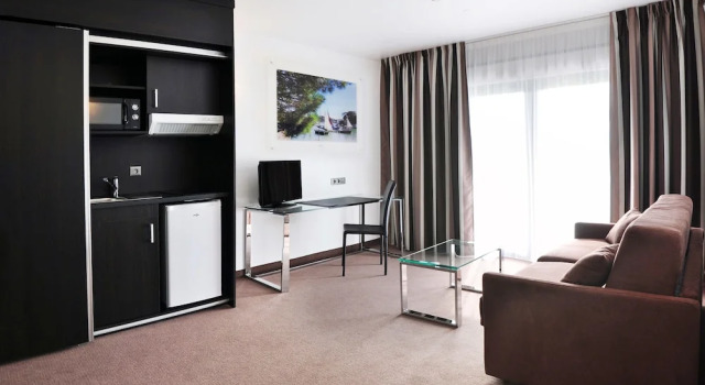Люкс Superior с балконом Westotel Life Apparthotels Pornic - Résidence 4 etoiles