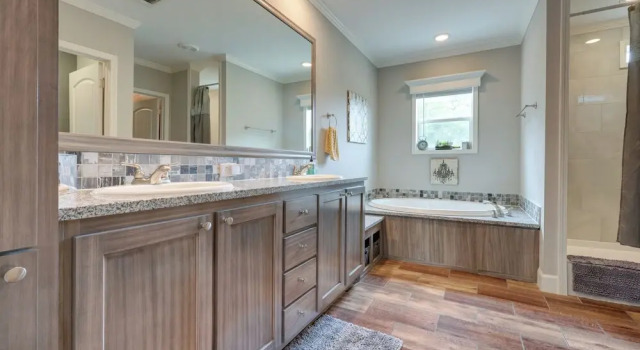 Коттедж Canyon Lake Home w/ Spacious Deck & Backyard!