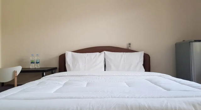 Oyo 2494 Leguti Mansion, Prenota Hotel South Tangerang Banten