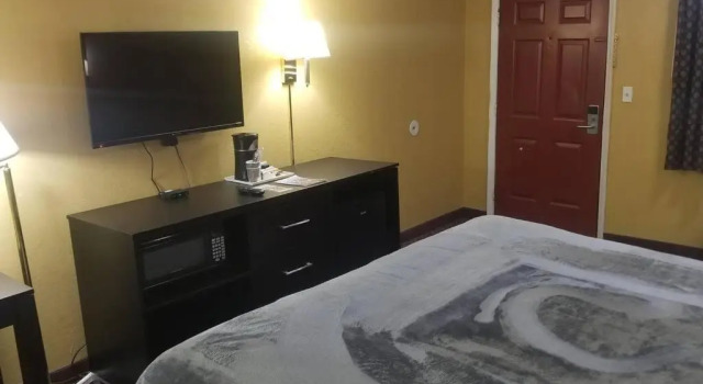 OSU 2 Queens WI-FI Hotel 208 Booking, Prenota Hotel Stillwater Oklahoma