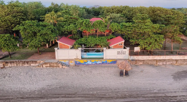 Люкс 2 Casitas for 8 Guests on Beach Front w Pool AC