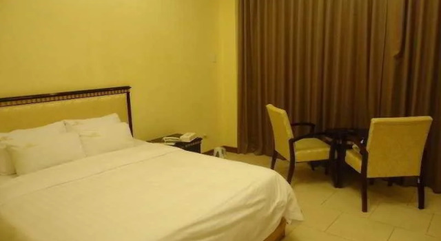 Lohas Hotel, Забронировать Отель Мабалакат 